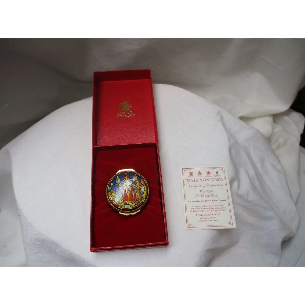 Enamel Box, Halcyon Days, Christmas 1989, Snuff Box,‎ Pill Box, Jewelry box,